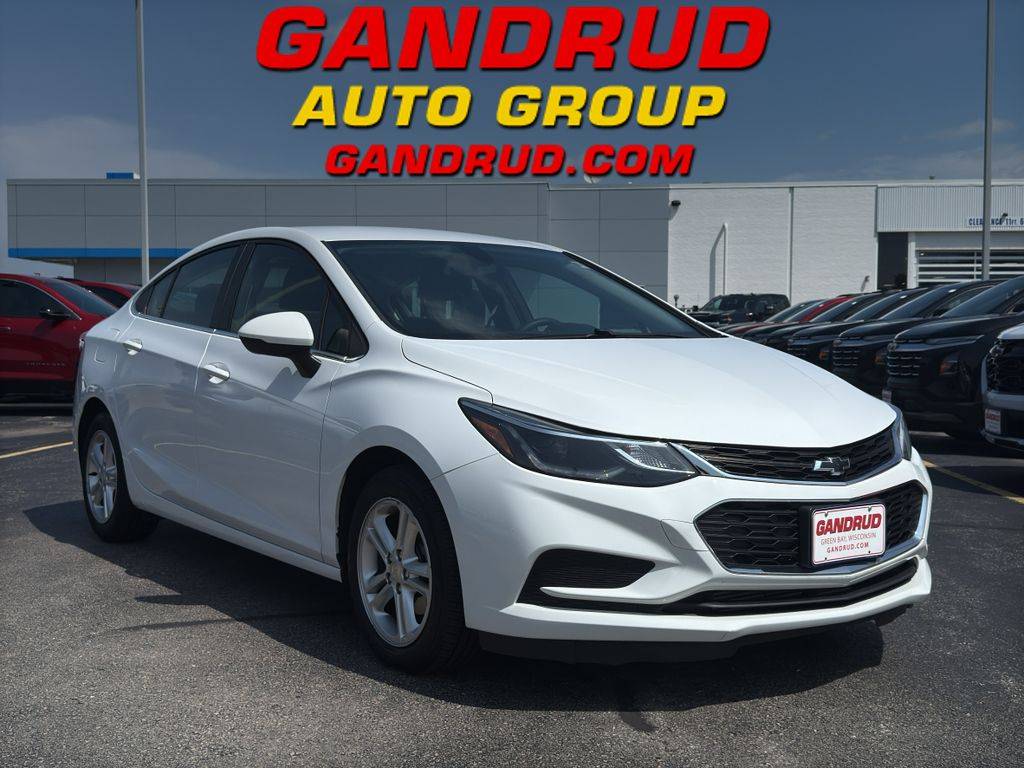 2017 Chevrolet Cruze LT — Sedan — 67,619 mi — Green Bay, WI