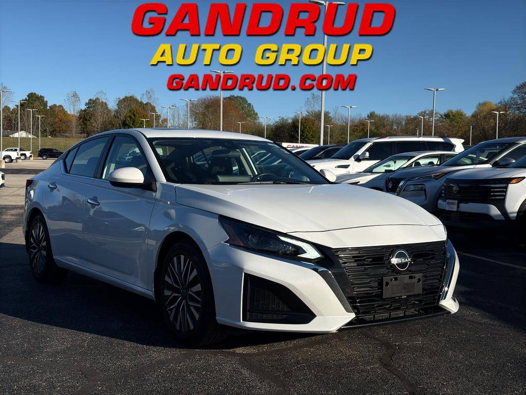 2024 Nissan Altima SV — Sedan — 29,200 mi — Green Bay, WI