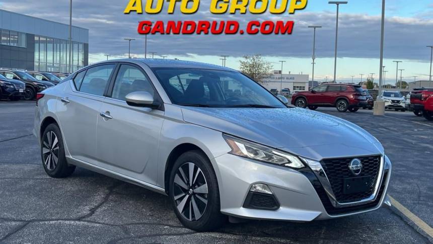 2021 Nissan Altima SV — Sedan — 54,716 mi — Green Bay, WI
