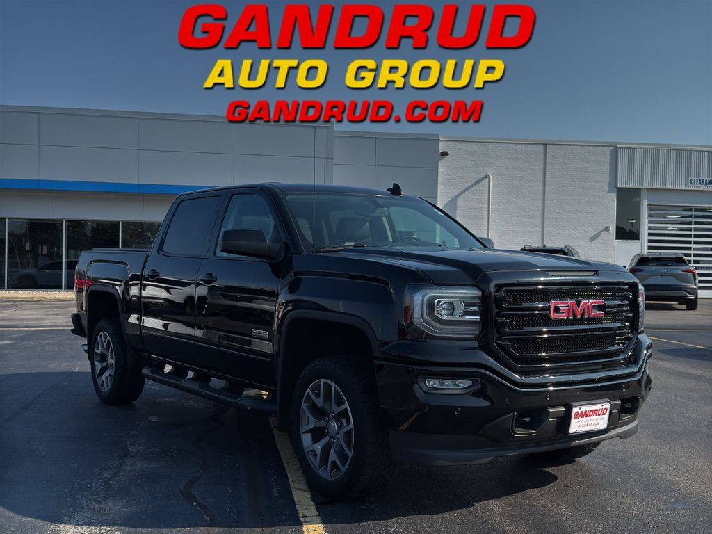 2017 GMC Sierra 1500 SLT — Pickup Truck — 99,730 mi — Green Bay, WI