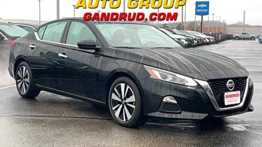 2022 Nissan Altima SV — Sedan — 60,745 mi — Green Bay, WI