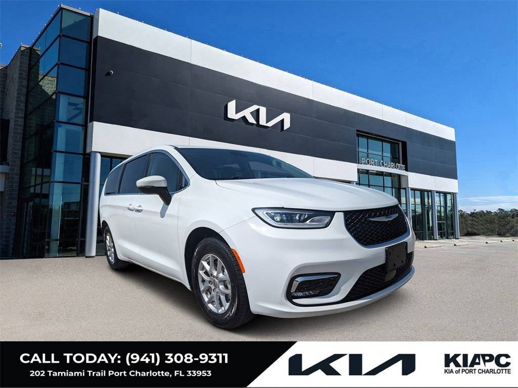 2023 Chrysler Pacifica Touring L — Minivan — 65,213 mi — Port Charlotte, FL
