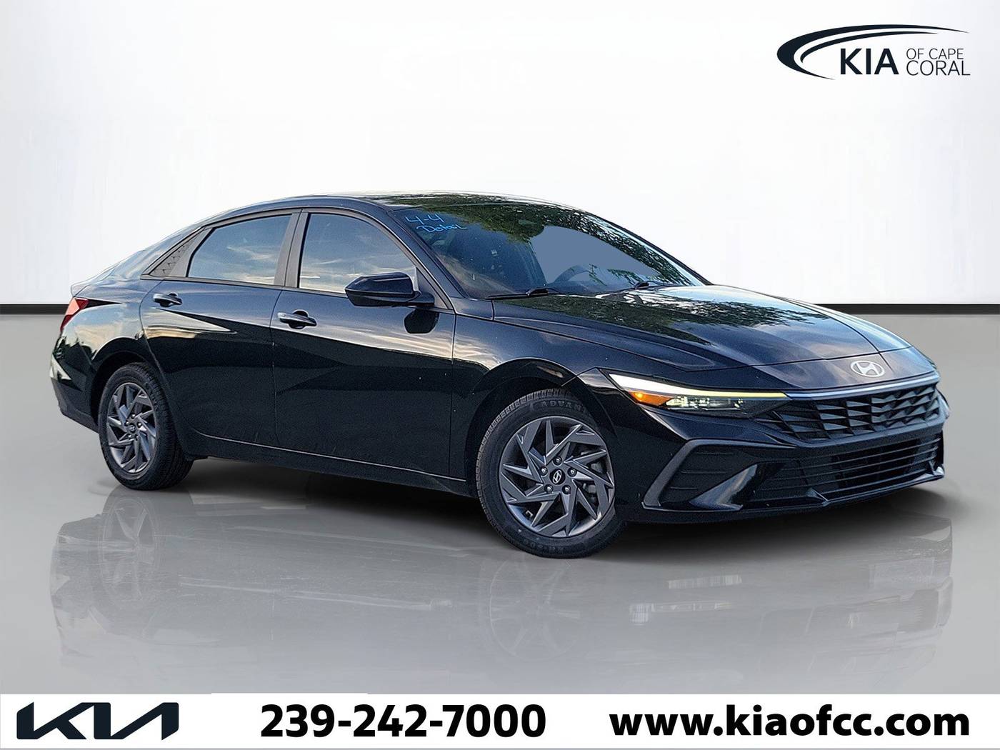 2024 Hyundai Elantra SEL — Sedan — 20,567 mi — Cape Coral, FL
