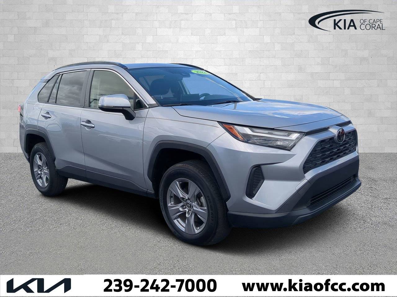 2022 Toyota RAV4 XLE — SUV — 17,264 mi — Cape Coral, FL