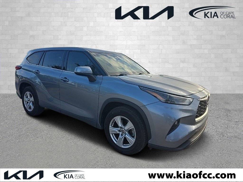2022 Toyota Highlander LE — SUV — 27,223 mi — Cape Coral, FL