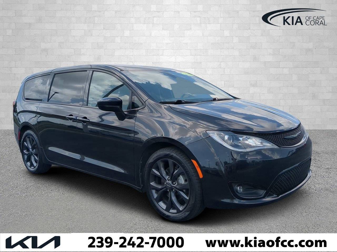 2020 Chrysler Pacifica Touring — Minivan — 69,148 mi — Cape Coral, FL
