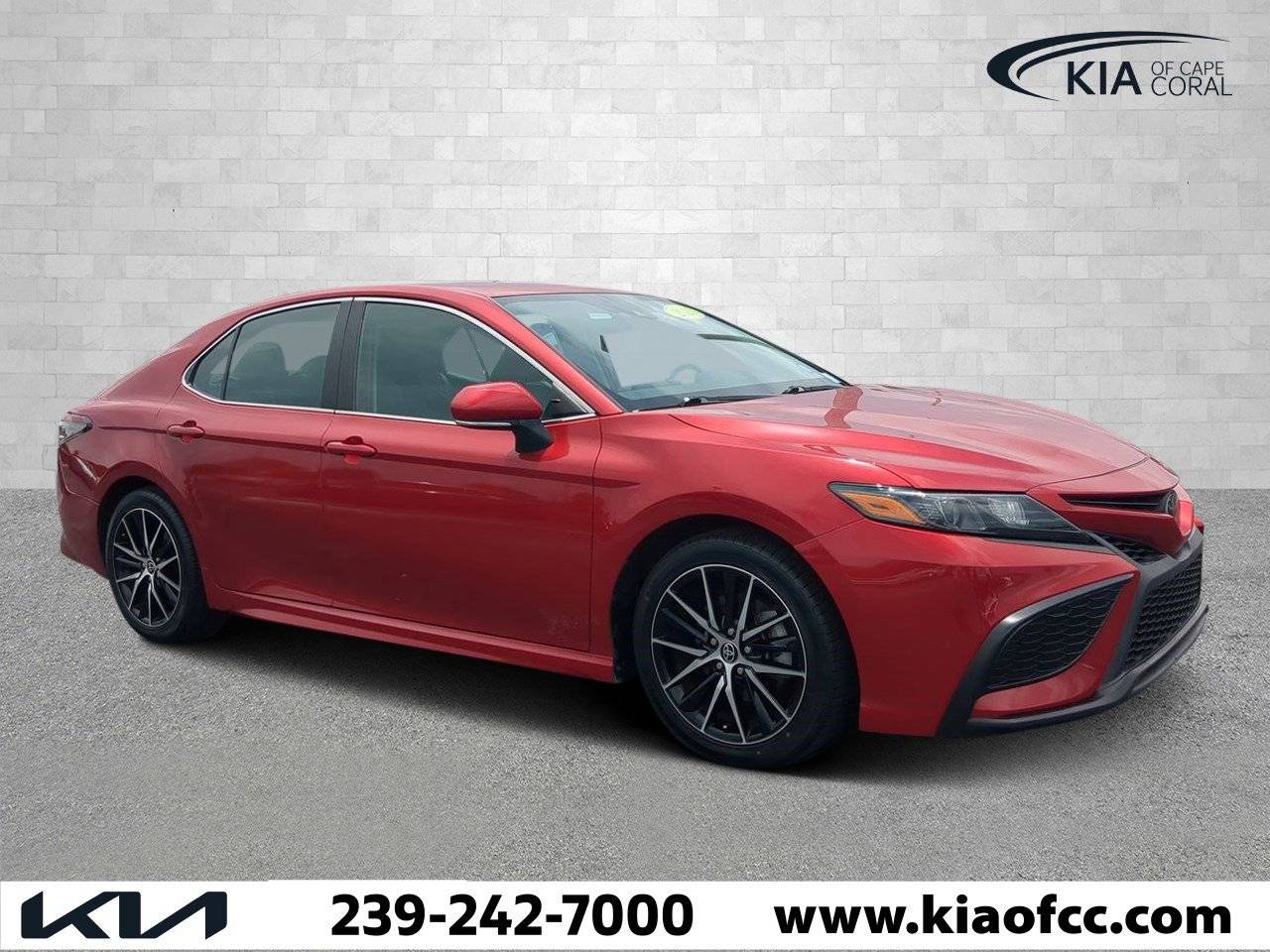 2023 Toyota Camry SE — Sedan — 33,403 mi — Cape Coral, FL