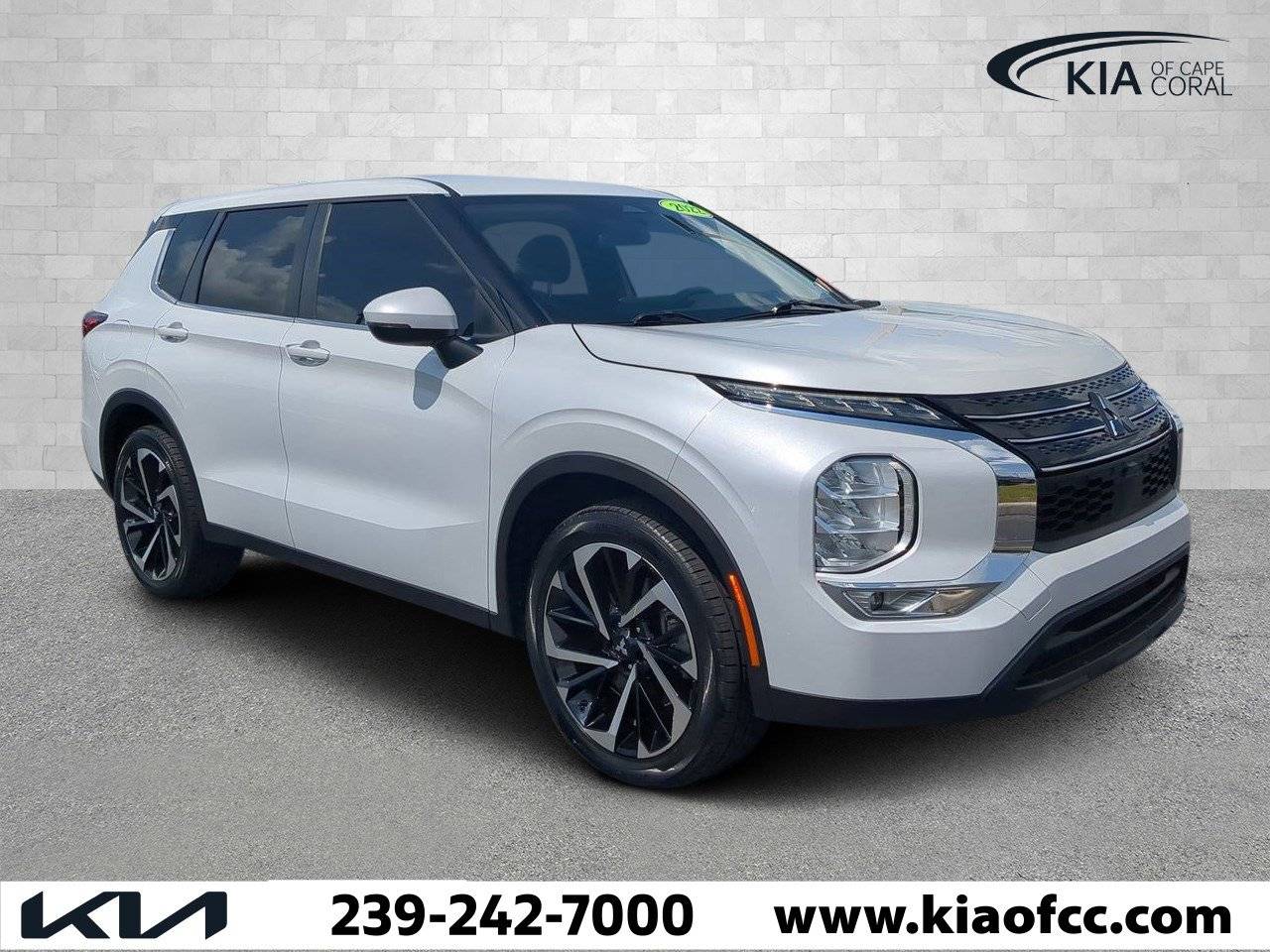 2022 Mitsubishi Outlander ES — SUV — 51,464 mi — Cape Coral, FL