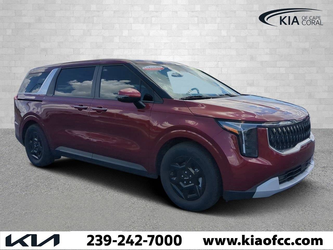 2025 Kia Carnival LXS — Minivan — 11,528 mi — Cape Coral, FL