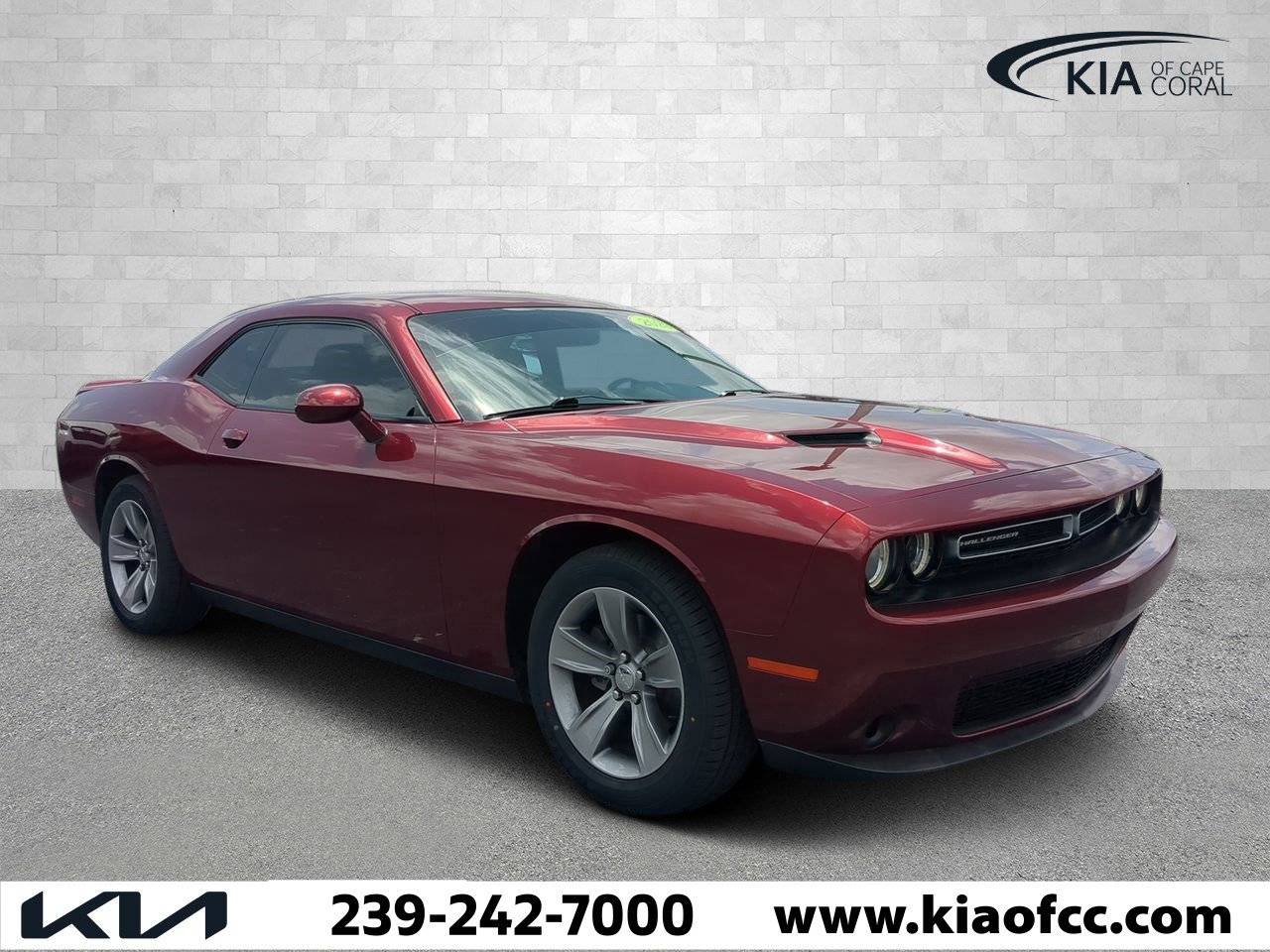 2020 Dodge Challenger SXT — Coupe — 23,714 mi — Cape Coral, FL