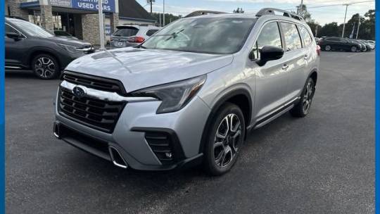 2024 Subaru Ascent Touring — SUV — 1,000 mi — Wickliffe, OH