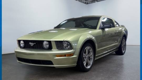 2006 Ford Mustang GT Deluxe — Coupe — 45,433 mi — Wickliffe, OH