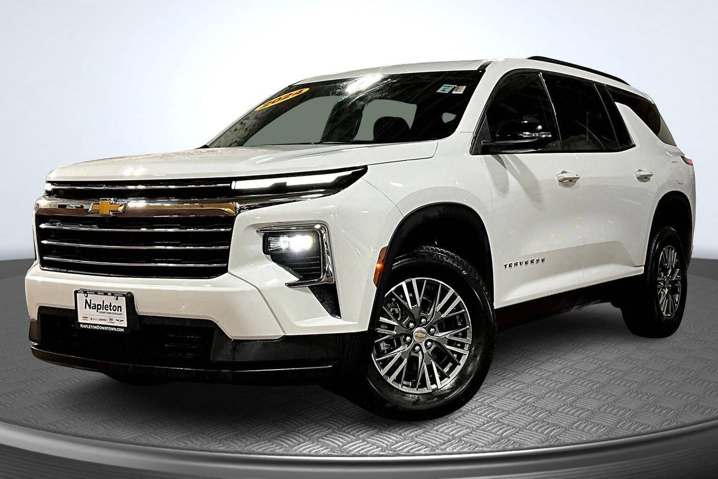 2024 Chevrolet Traverse LT — SUV — 33,259 mi — Chicago, IL