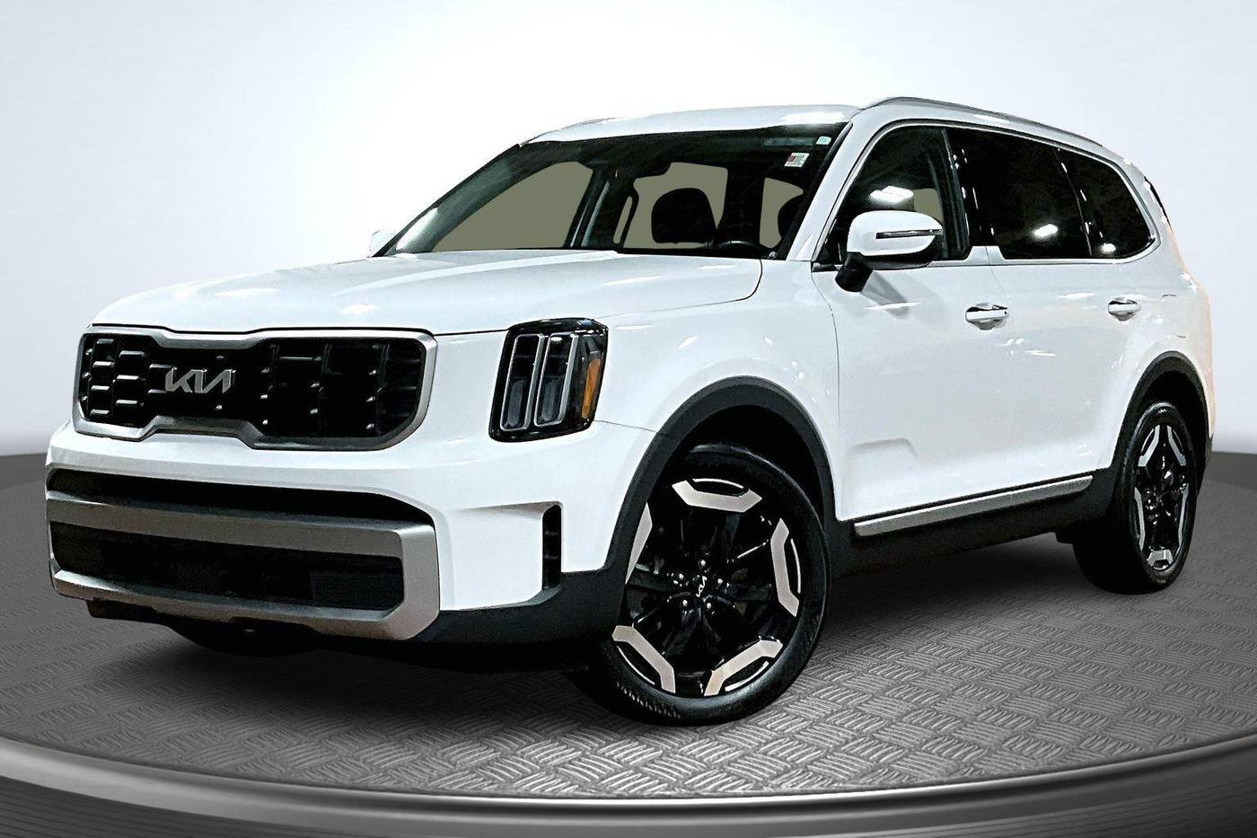 2023 Kia Telluride S — SUV — 34,758 mi — Chicago, IL