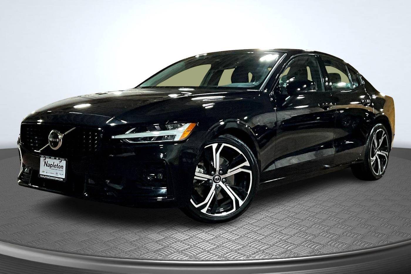 2024 Volvo S60 Plus — Sedan — 41,969 mi — Chicago, IL