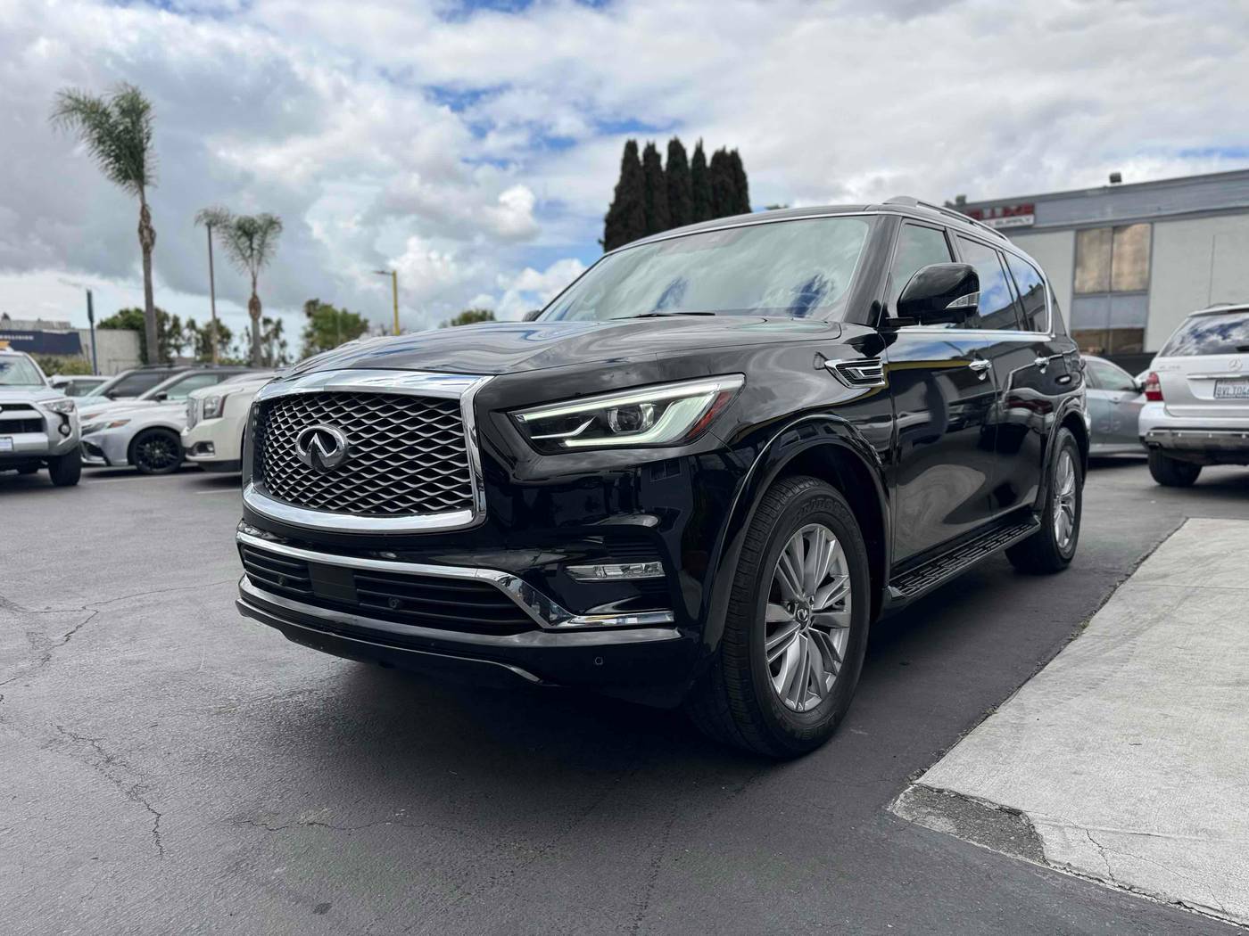2018 INFINITI QX80 Standard — SUV — 90,771 mi — La Mesa, CA