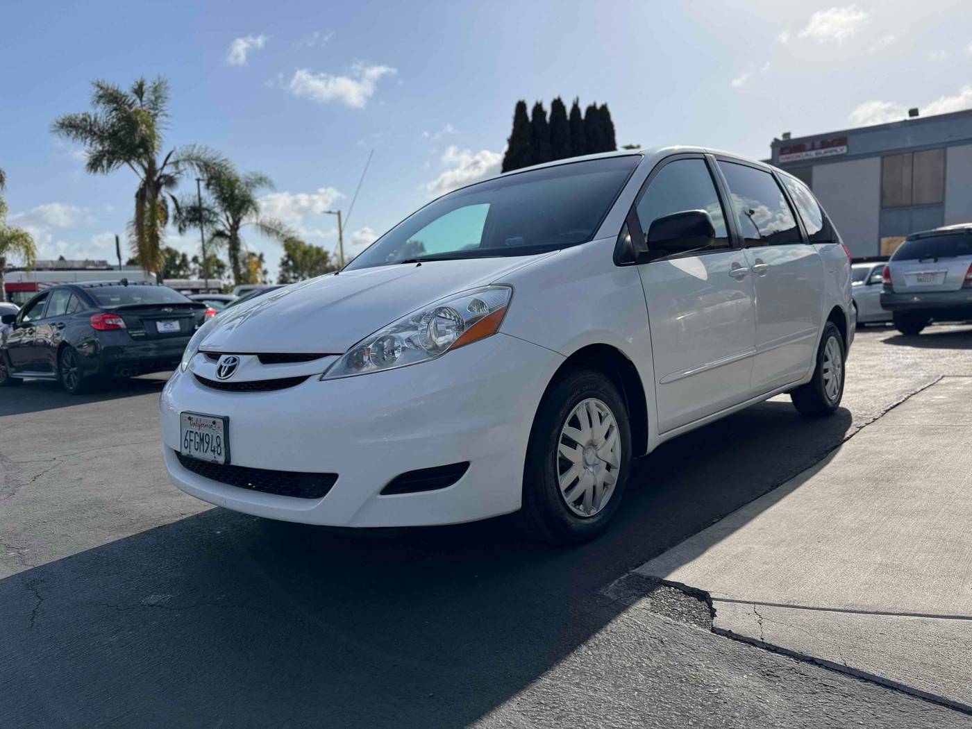 2009 Toyota Sienna CE — Minivan — 154,323 mi — La Mesa, CA