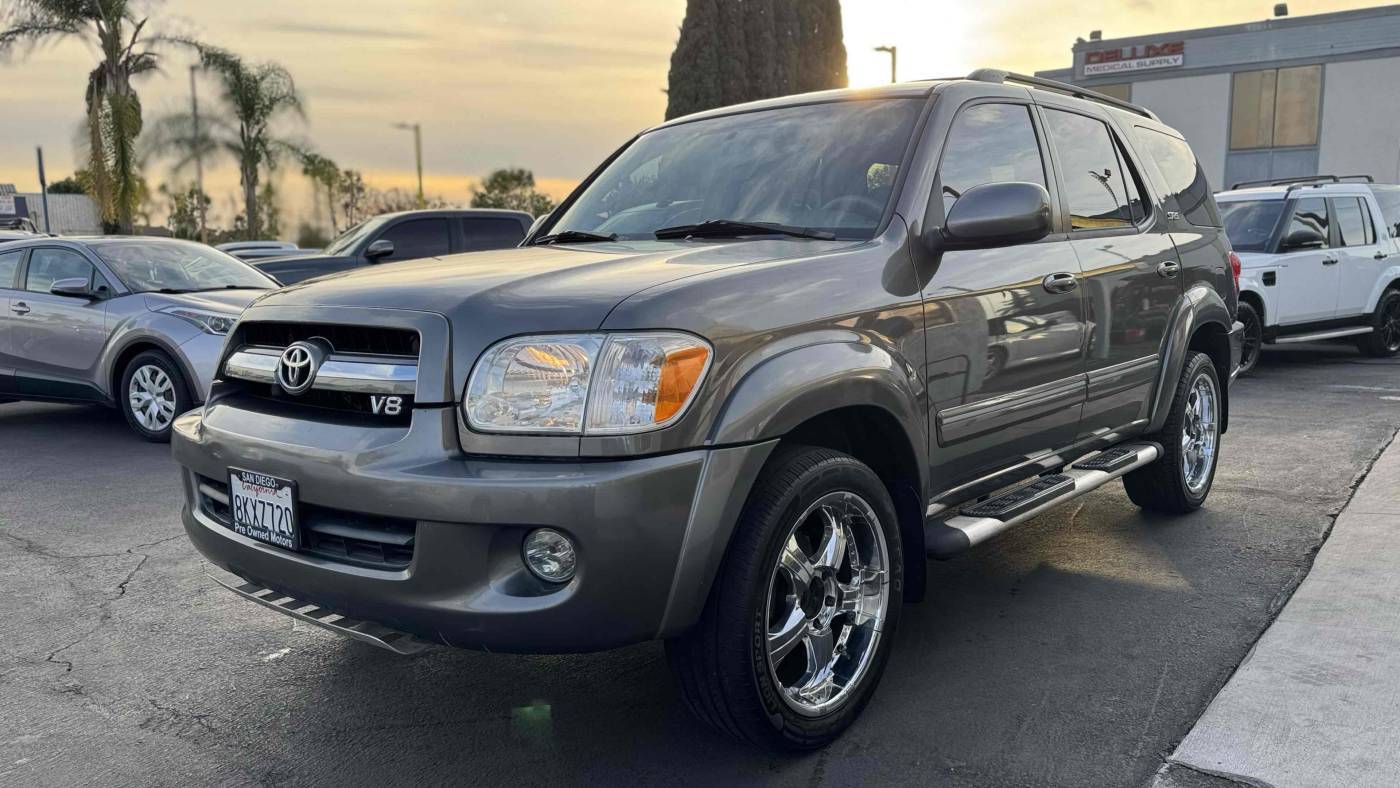 2005 Toyota Sequoia SR5 — SUV — 223,153 mi — La Mesa, CA