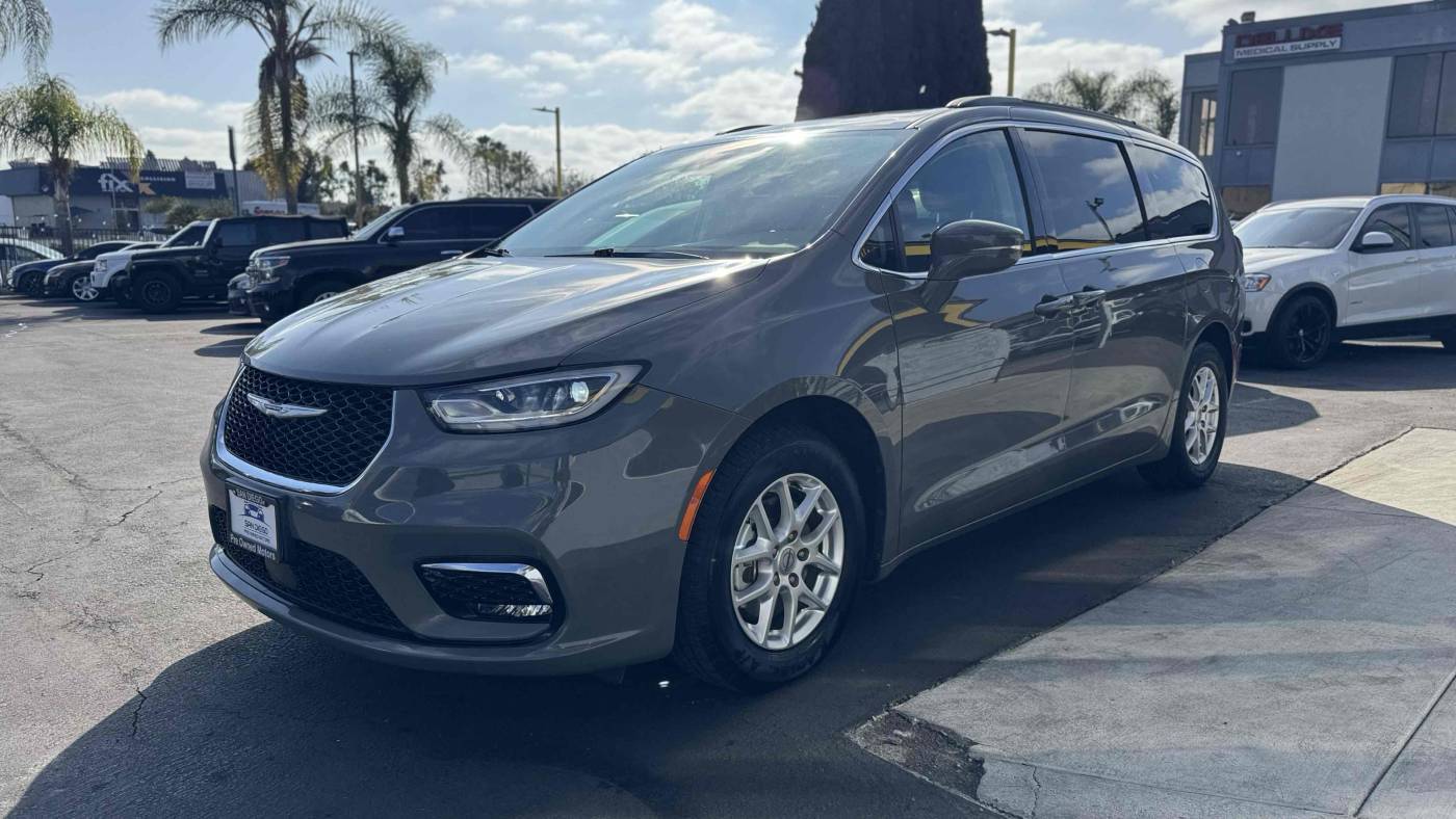 2022 Chrysler Pacifica Touring L — Minivan — 77,902 mi — La Mesa, CA