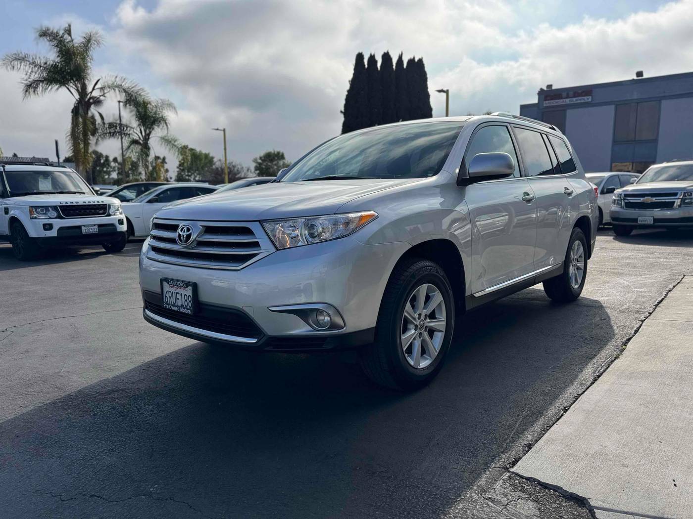 2011 Toyota Highlander SE V6 — SUV — 169,996 mi — La Mesa, CA