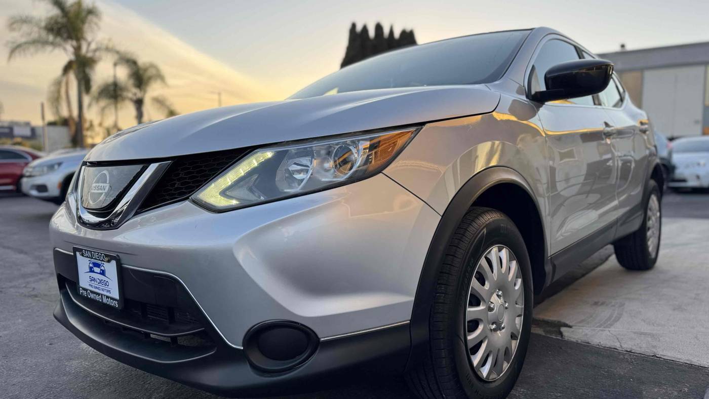 2019 Nissan Rogue Sport S — SUV — 13,476 mi — La Mesa, CA