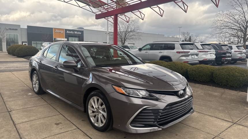 2021 Toyota Camry LE — Sedan — 55,493 mi — Indianpolis, IN