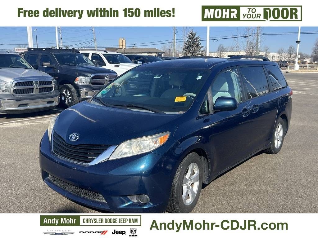 2011 Toyota Sienna LE — Minivan — 211,216 mi — Indianpolis, IN