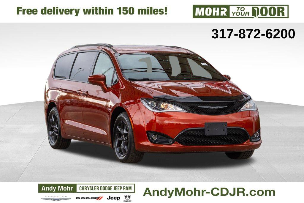 2018 Chrysler Pacifica Touring Plus — Minivan — 95,421 mi — Indianpolis, IN