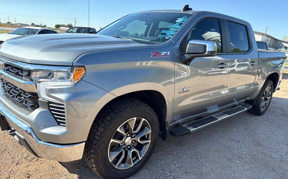 2024 Chevrolet Silverado 1500 LT — Pickup Truck — 76,141 mi — Santa Fe, NM