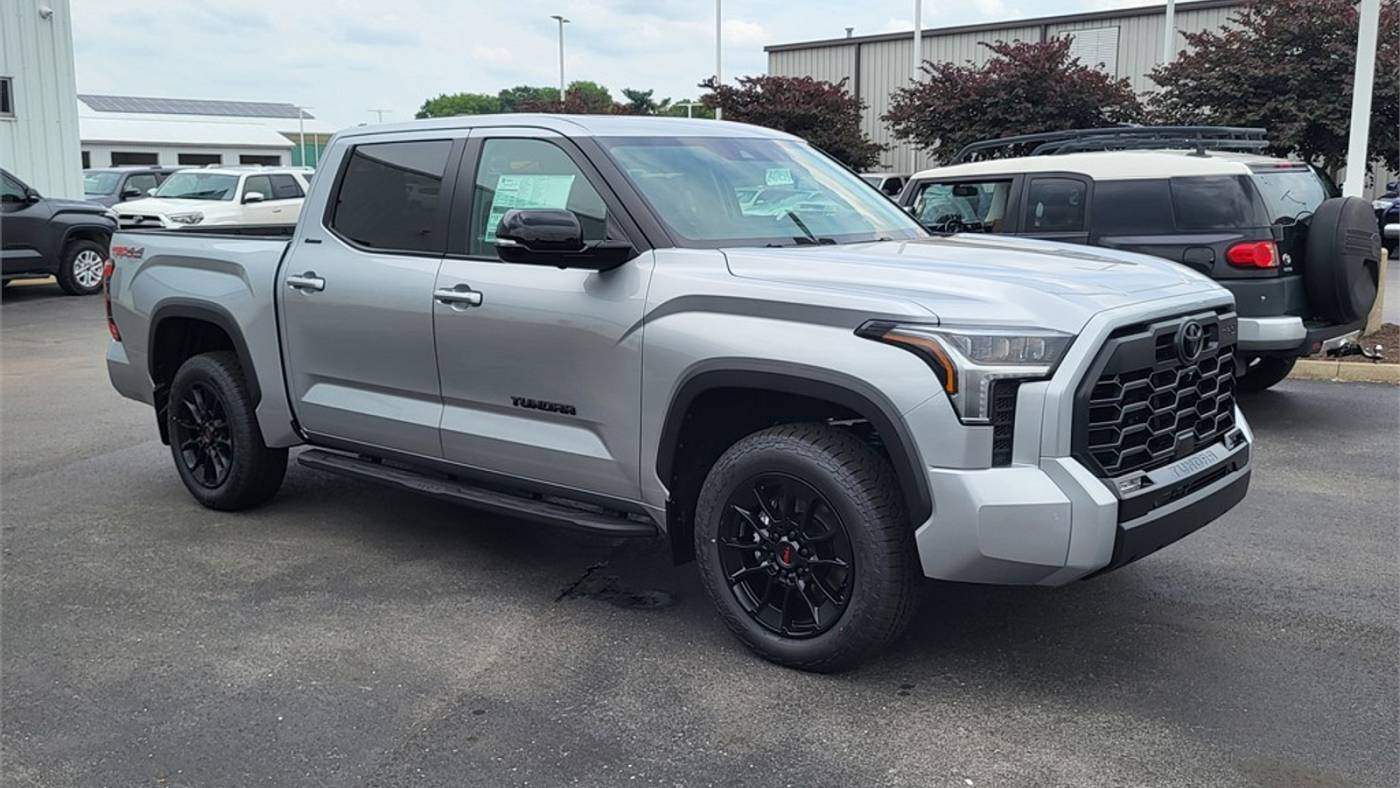 2024 Toyota Tundra Limited — Pickup Truck — 10,507 mi — Bowling Green, KY