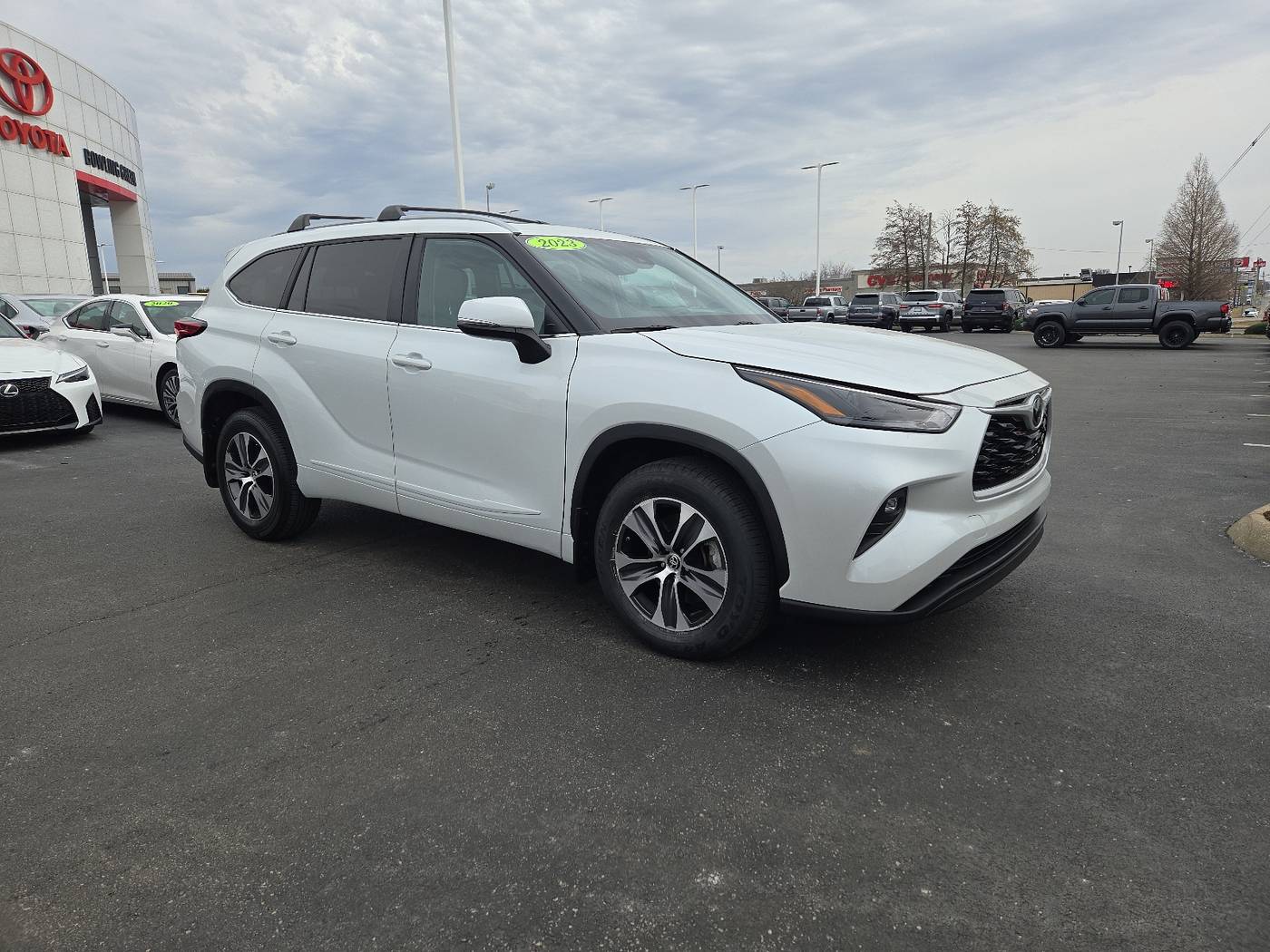 2023 Toyota Highlander XLE — SUV — 45,715 mi — Bowling Green, KY