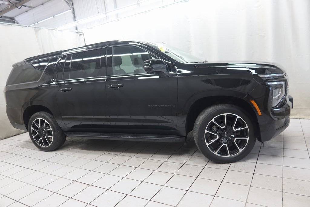 2025 Chevrolet Suburban RST — SUV — 3,693 mi — Fargo, ND