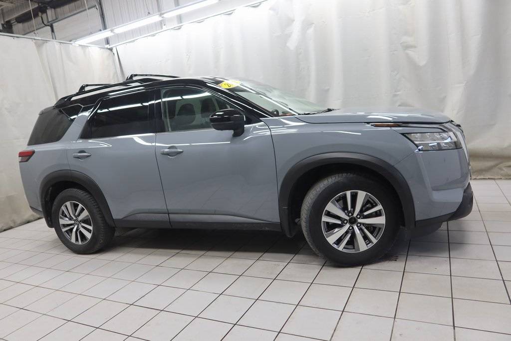 2022 Nissan Pathfinder SL — SUV — 42,096 mi — Fargo, ND