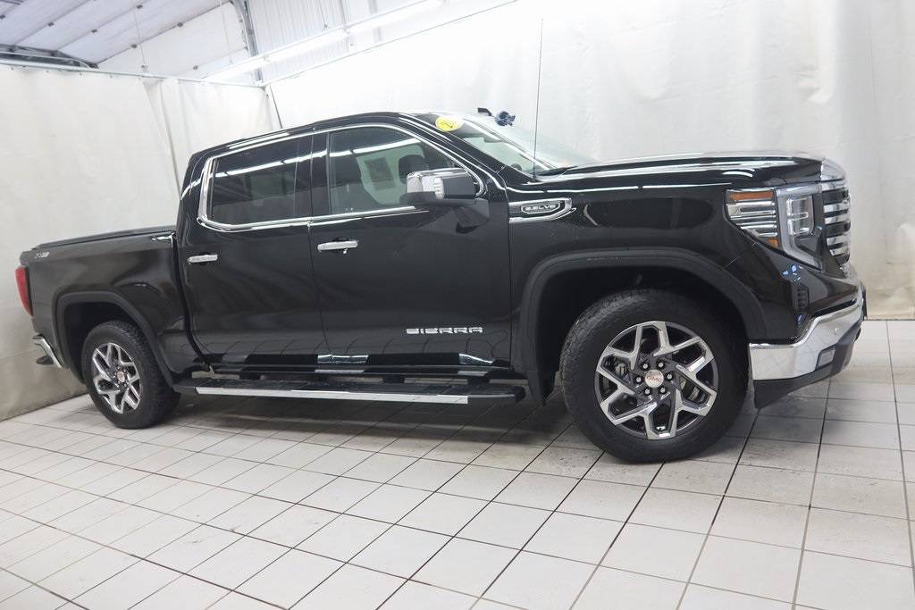 2024 GMC Sierra 1500 SLT — Pickup Truck — 20,374 mi — Fargo, ND
