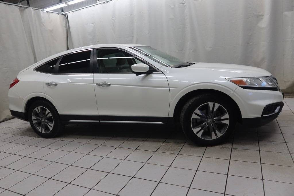 2013 Honda Crosstour EX-L V6 — Sedan — 111,394 mi — Fargo, ND