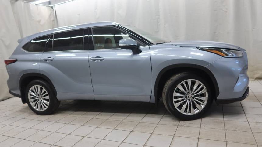 2024 Toyota Highlander Platinum — SUV — 6,290 mi — Fargo, ND