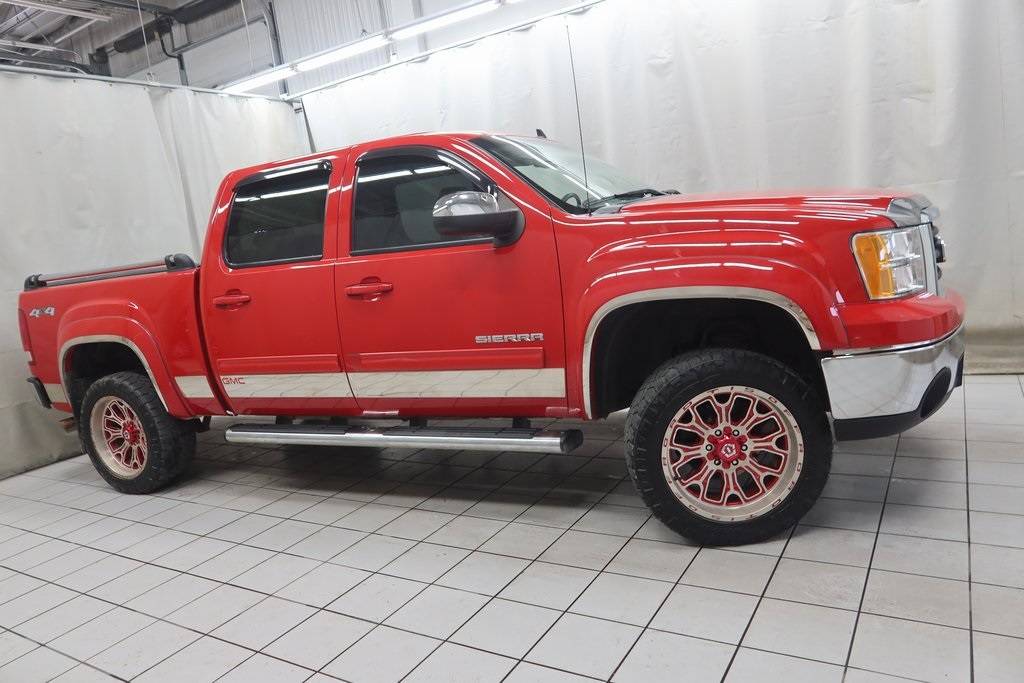 2011 GMC Sierra 1500 SLT — Pickup Truck — 181,591 mi — Fargo, ND