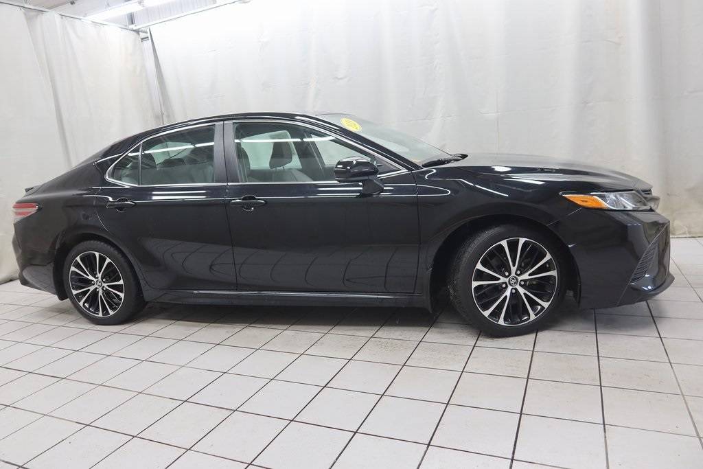 2019 Toyota Camry SE — Sedan — 76,402 mi — Fargo, ND
