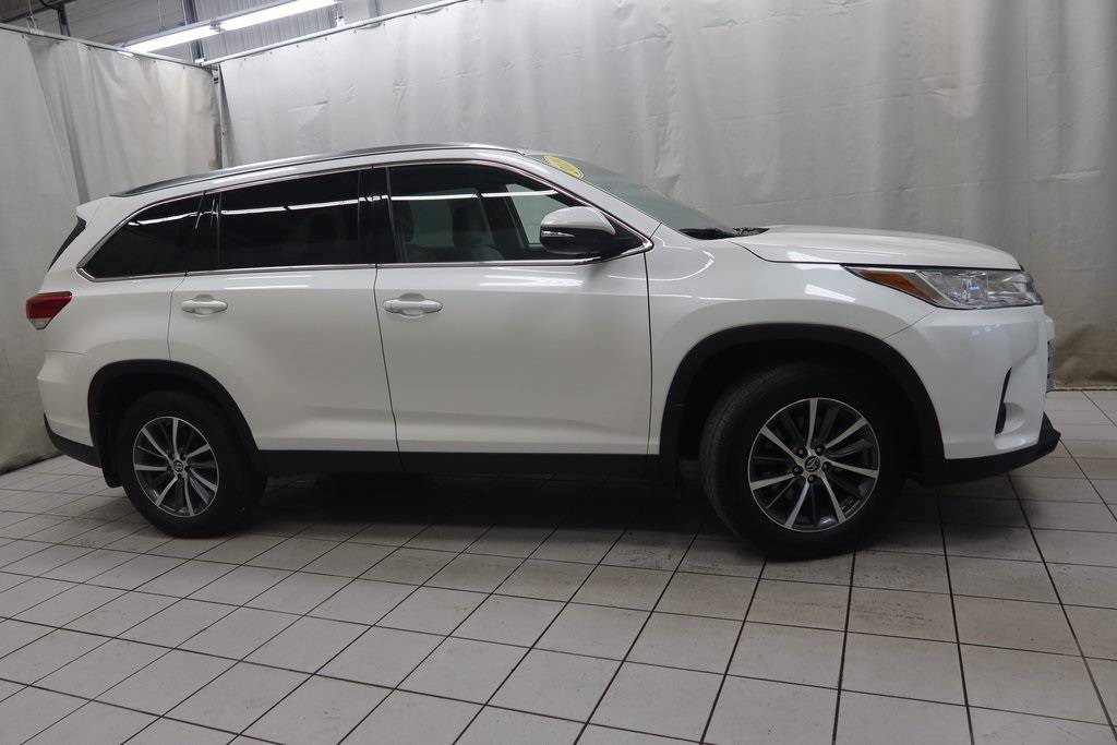 2019 Toyota Highlander XLE — SUV — 99,949 mi — Fargo, ND