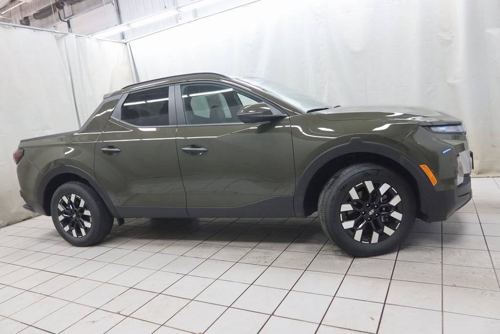 2025 Hyundai Santa Cruz SEL — Pickup Truck — 2,774 mi — Fargo, ND