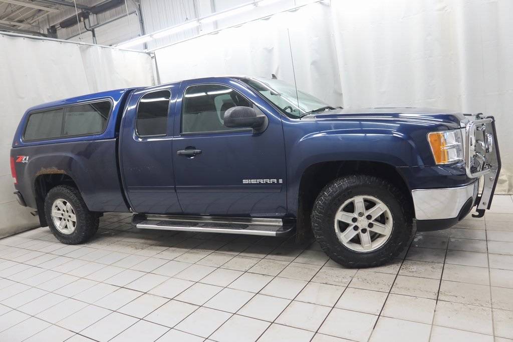 2009 GMC Sierra 1500 SLE — Pickup Truck — 183,515 mi — Fargo, ND