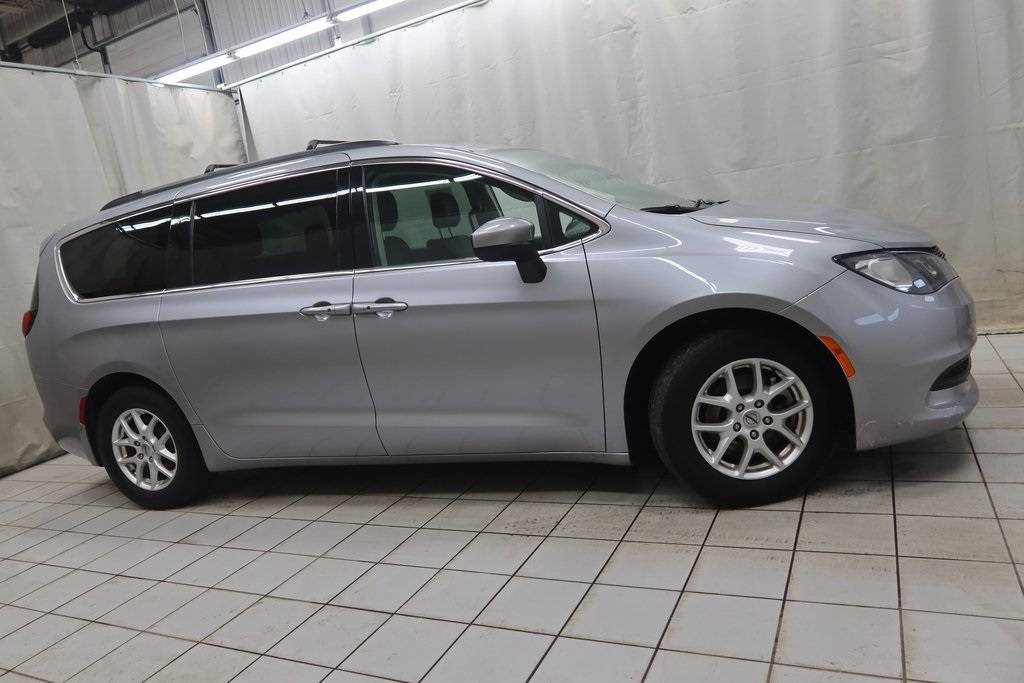 2021 Chrysler Voyager LXI — Minivan — 120,692 mi — Fargo, ND