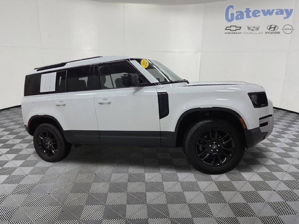 2025 Land Rover Defender S