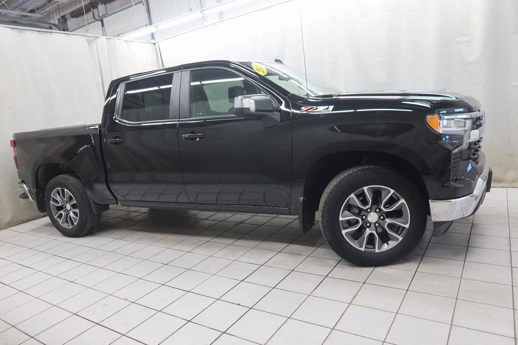 2022 Chevrolet Silverado 1500 LT — Pickup Truck — 25,600 mi — Fargo, ND