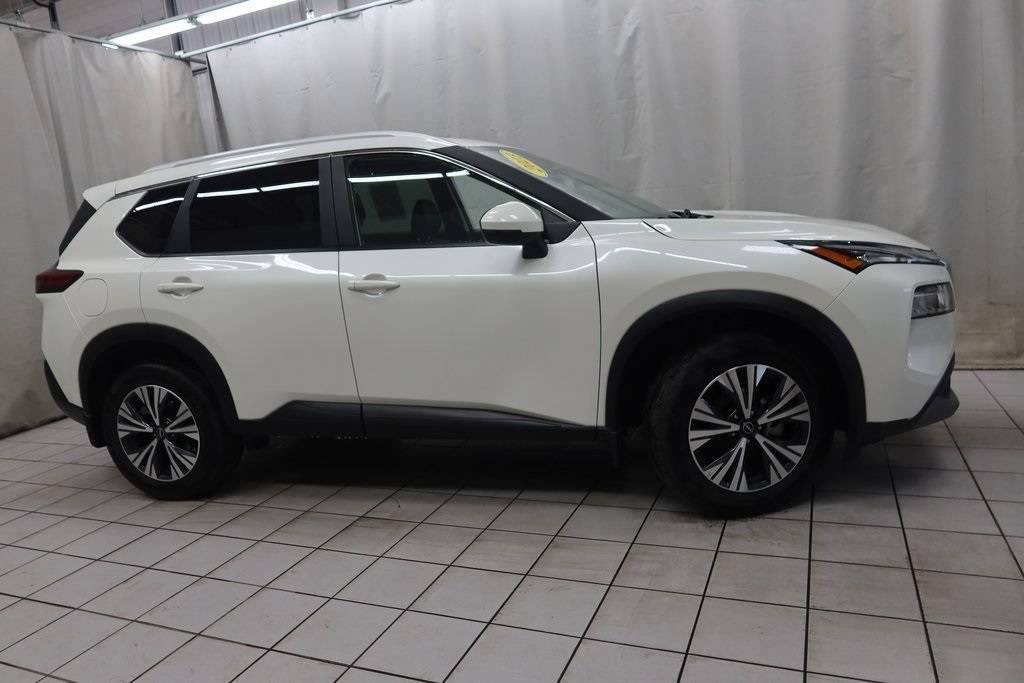 2023 Nissan Rogue SV — SUV — 13,682 mi — Fargo, ND