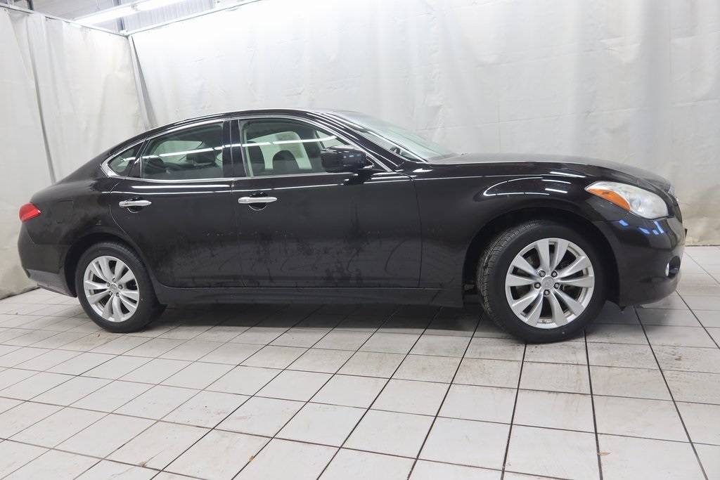 2011 INFINITI M M37x — Sedan — 80,552 mi — Fargo, ND