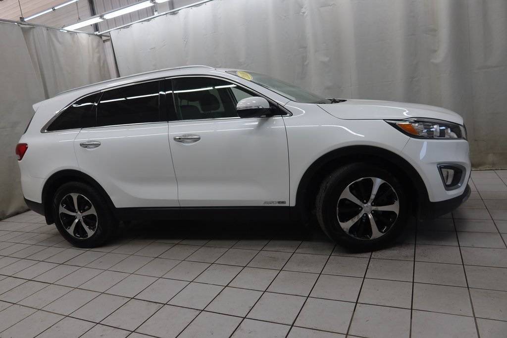 2016 Kia Sorento EX V6 — SUV — 68,145 mi — Fargo, ND