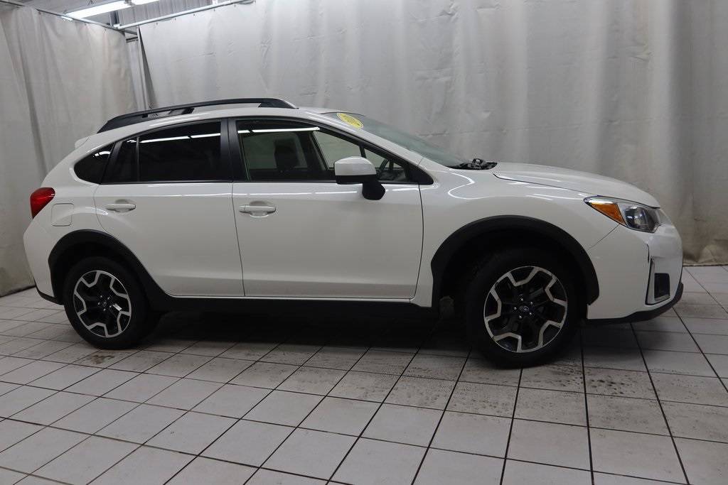 2016 Subaru Crosstrek Premium — SUV — 98,322 mi — Fargo, ND