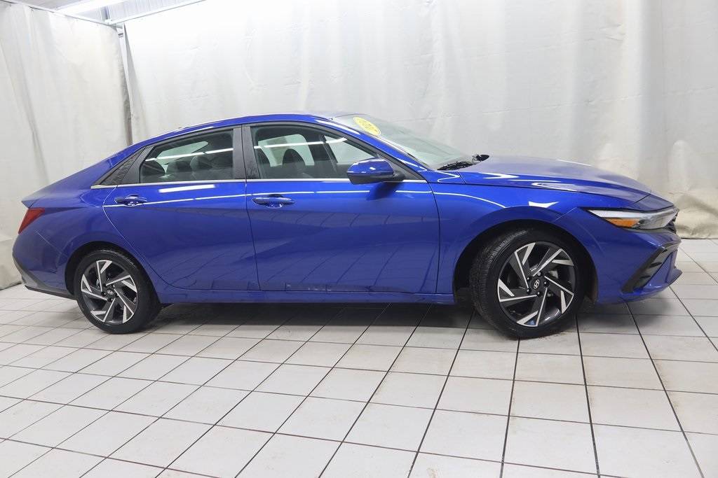 2024 Hyundai Elantra SEL — Sedan — 7,016 mi — Fargo, ND
