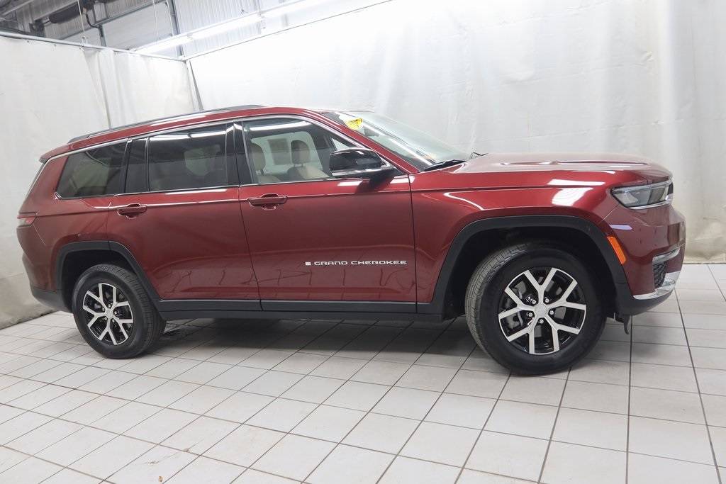2023 Jeep Grand Cherokee Limited — SUV — 16,300 mi — Fargo, ND